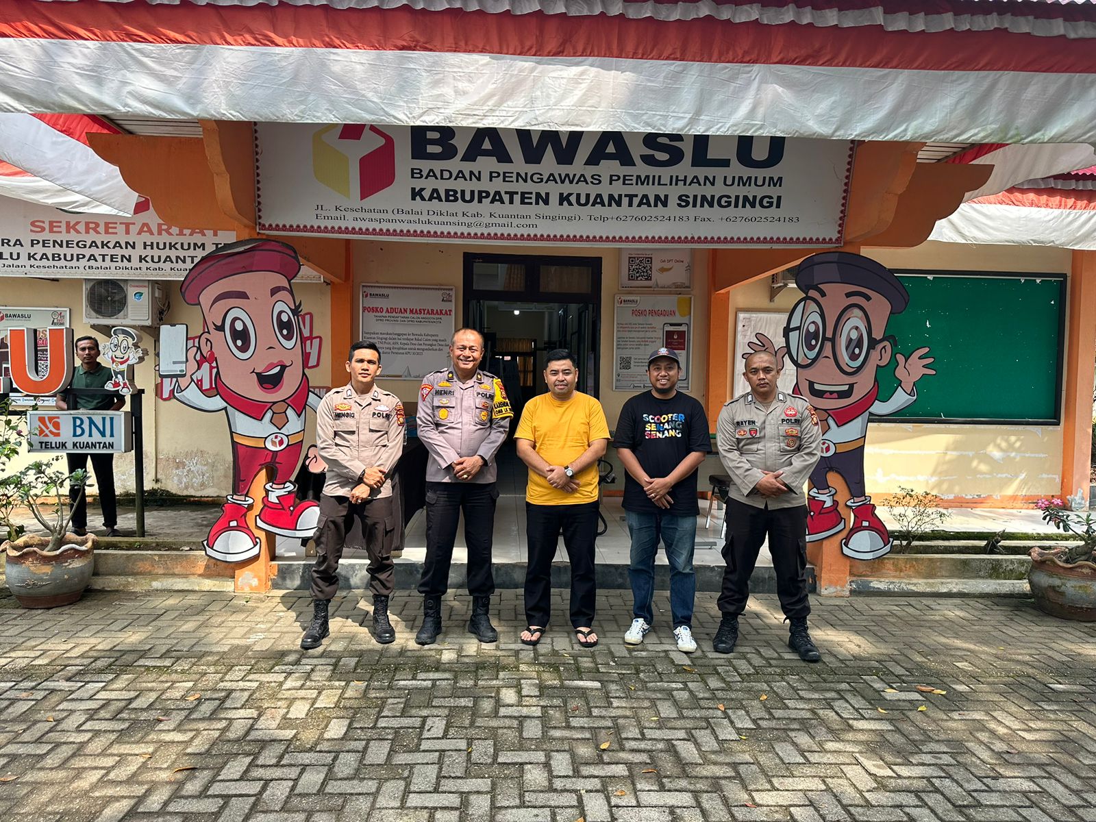 Jelang Pemilu Damai 2024 Kabag Ops Polres Kuansing Kunjungi Kantor Bawaslu Kabupaten Kuansing